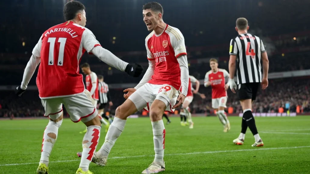 Arsenal complete dramatic late turnaround to beat Newcastle at St. James’ Park 7 Arsenal 2–1 Newcastle: Gunners fight back for late win at St. James’ Park