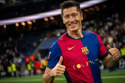 Barcelona take the lead against Oviedo with Lewandowski goal