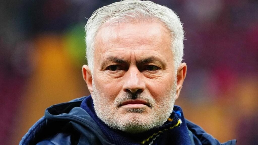 Fenerbahce Announce Domenico Tedesco as New Manager After Mourinho Exit