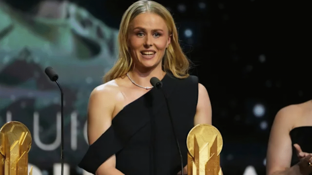 Hannah Hampton wins inaugural Women’s Yashin Trophy at Ballon d’Or award 2025