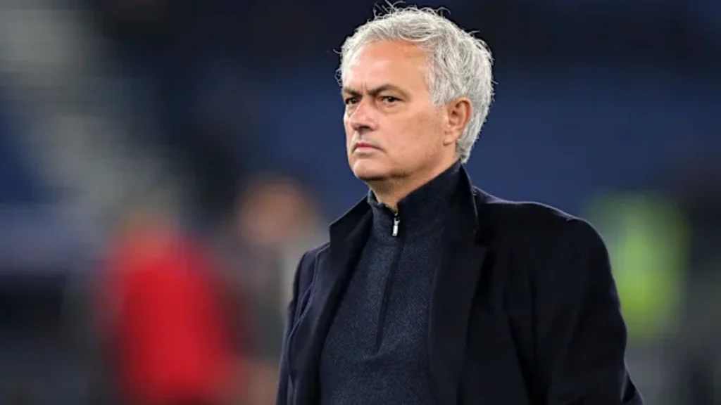 ‘I Am Not a Blue Now’ – Mourinho Warns Chelsea Ahead of Benfica Champions League Clash 7 Jose Mourinho Warns Chelsea Before Benfica Champions League Return
