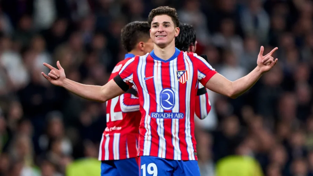 Julian Alvarez tops Barcelona’s transfer wishlist as Lewandowski successor