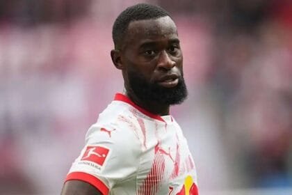 Sunderland Sign Lutsharel Geertruida After Marseille Hijack