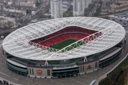 Arsenal discuss Emirates expansion and possible Wembley move