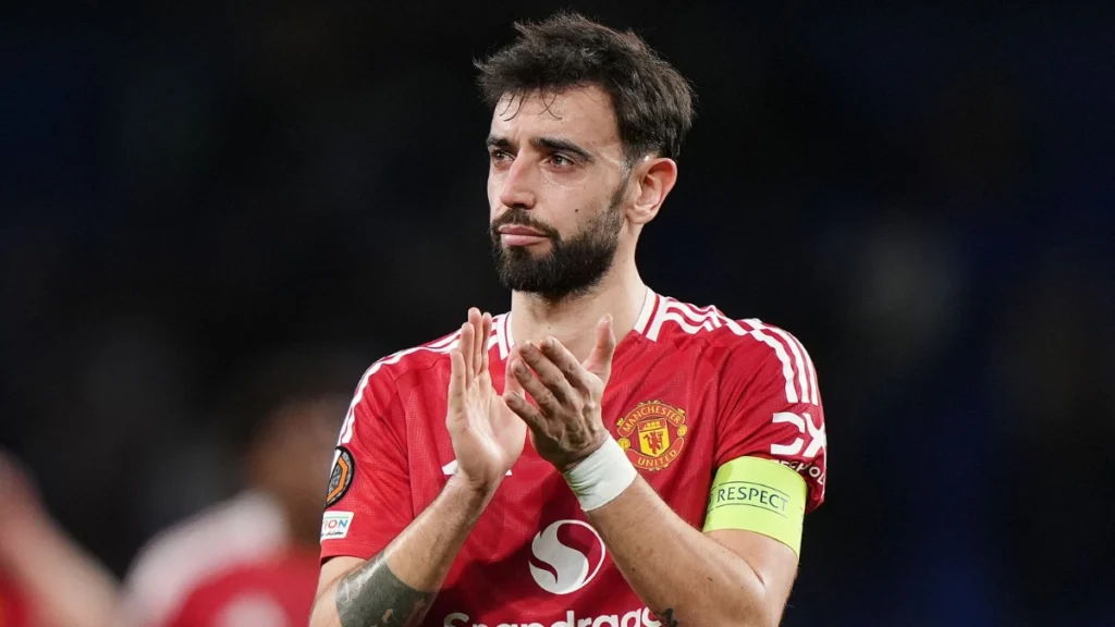 Manchester United face Bruno Fernandes transfer dilemma as Saudi clubs and European giants circle ahead of January window 7 Bruno Fernandes transfer Saudi and European clubs eye Man Utd captain ahead of January window