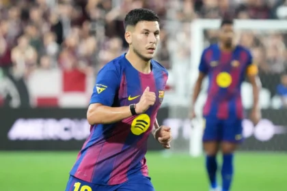 Deco reveals why Barcelona signed Roony Bardghji despite injury