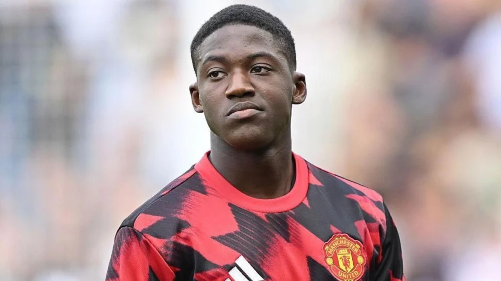 England U21s make contact with Kobbie Mainoo as Man Utd star battles for starting place under Ruben Amorim 7 England U21s contact Kobbie Mainoo amid Man Utd struggles for minutes