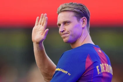 Frenkie de Jong signs new Barcelona contract until 2029