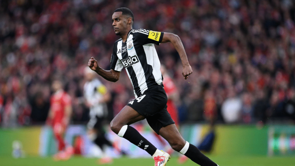 Alexander Isak breaks silence on Eddie Howe relationship after controversial Newcastle exit and Liverpool move 7 fi 1200x675 10