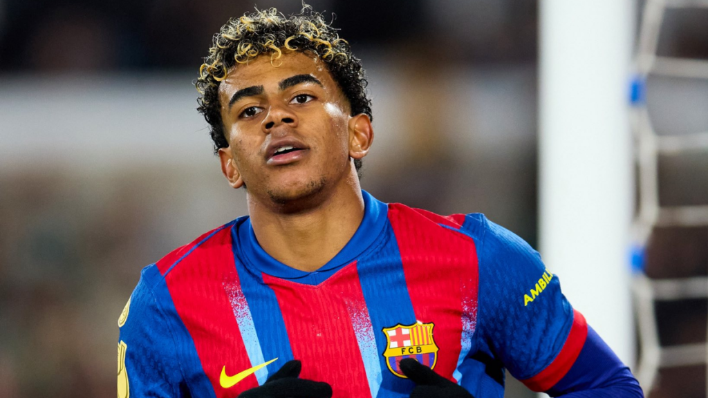 Barcelona beat Racing 2-0 to reach Copa del Rey quarter-finals