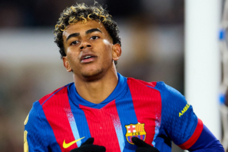 Barcelona beat Racing 2-0 to reach Copa del Rey quarter-finals