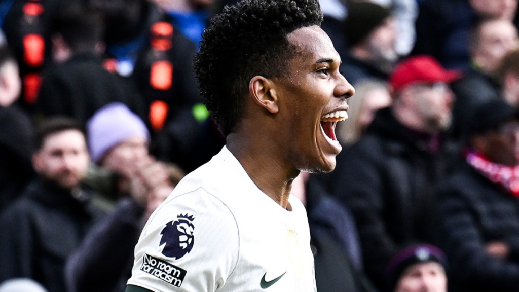 Chelsea beat Crystal Palace 3-1 as young Brazilians shine