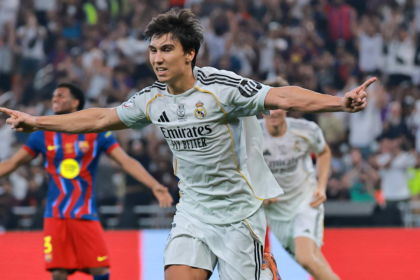 Gonzalo García wins La Liga Goal of the Month for Betis goal