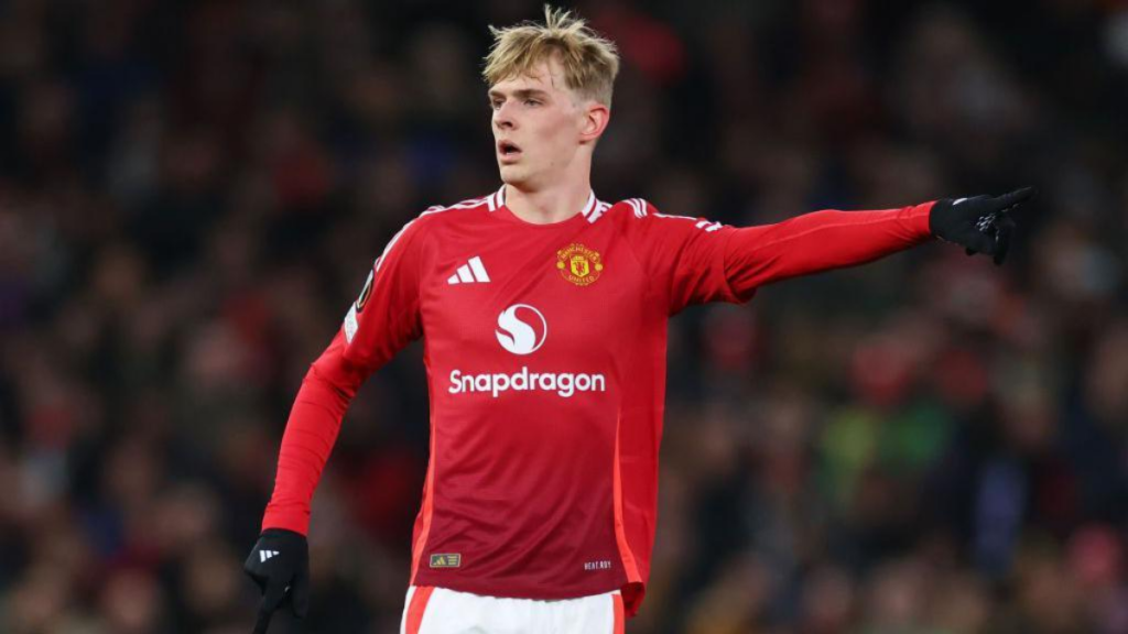 Hull City confirm Toby Collyer loan as Manchester United midfielder set for Championship test 7 Hull City to sign Man Utd’s Toby Collyer on loan