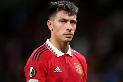 Lisandro Martinez responds to Scholes criticism after City win