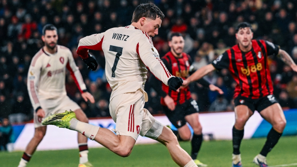 Liverpool’s 13-game unbeaten run ends with 3-2 loss to Bournemouth 7 Liverpool’s 13-game unbeaten run ends with 3-2 loss to Bournemouth