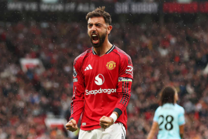 Michael Carrick affirms Bruno Fernandes' commitment to Manchester United