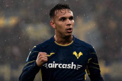 Napoli sign Giovane permanently from Verona