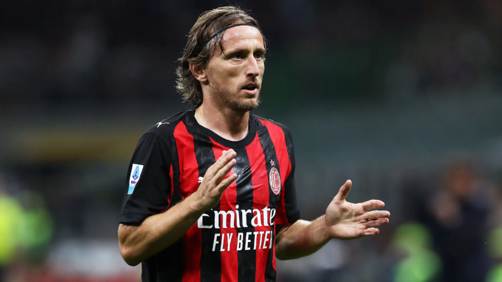 AC Milan Keen to Extend Luka Modrić’s Stay as Veteran Midfielder Weighs Future