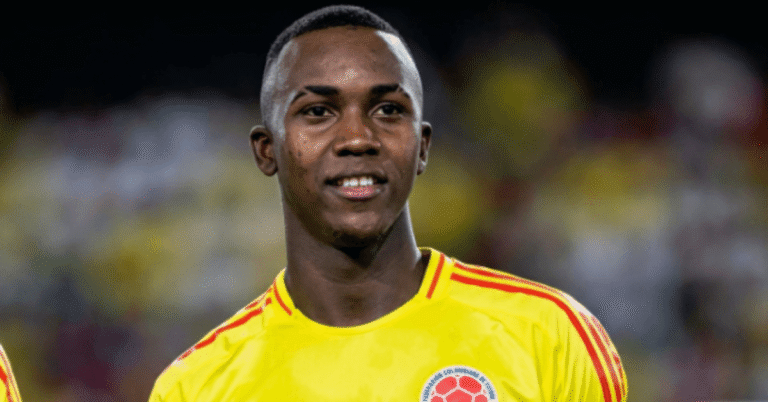 Manchester United Set to Complete Signing of Teenage Midfielder Cristian Orozco